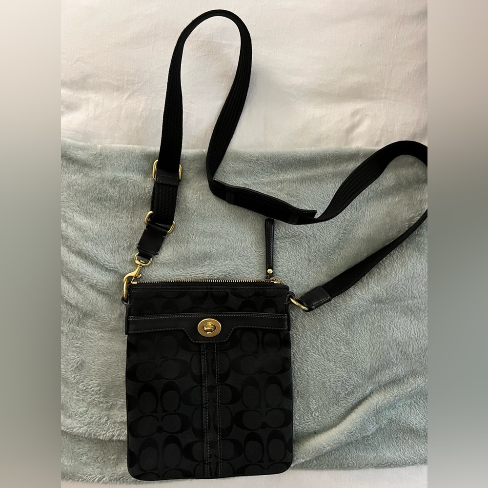 Coach Crossbody Signature Monogram
